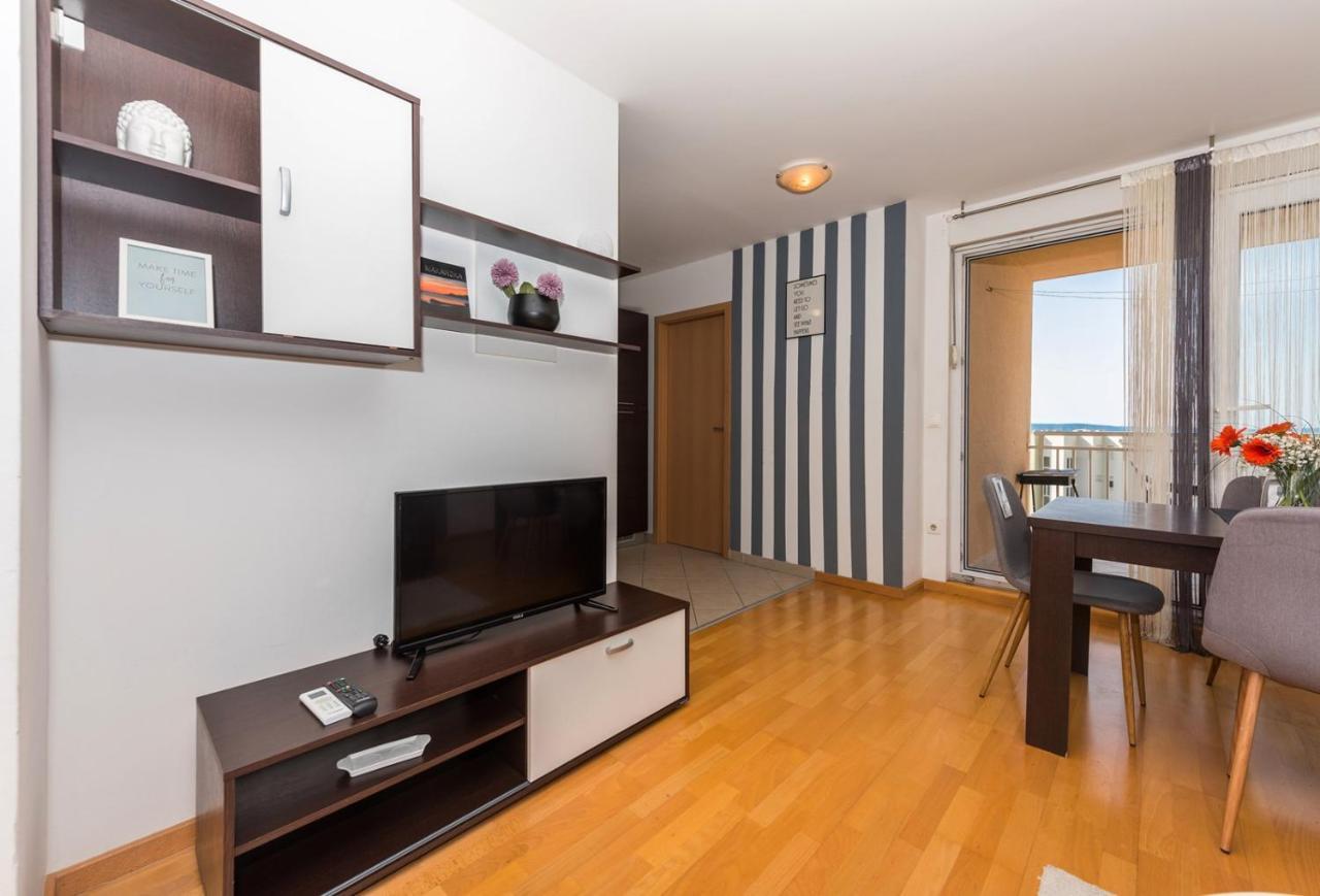 Apartment Sea View In Makarska, Free Parking Buitenkant foto