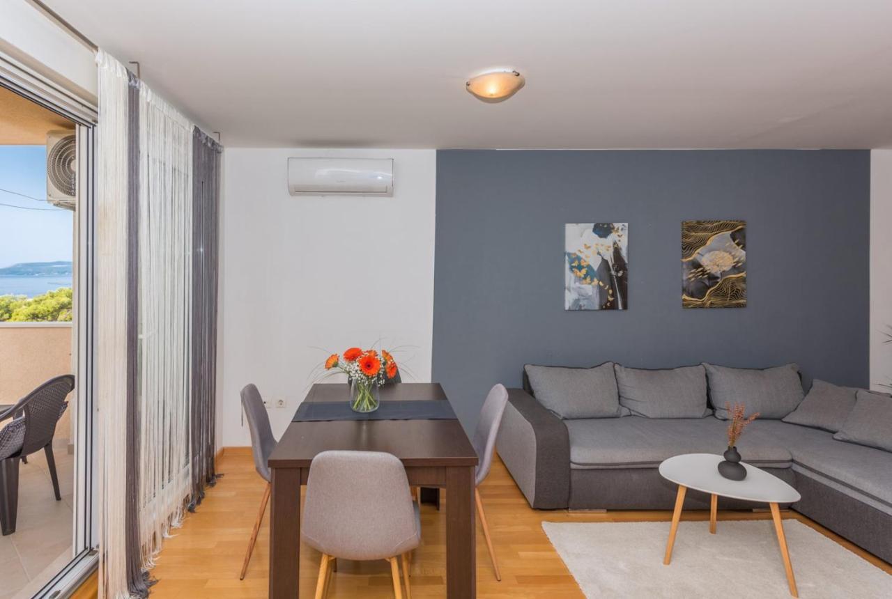 Apartment Sea View In Makarska, Free Parking Buitenkant foto